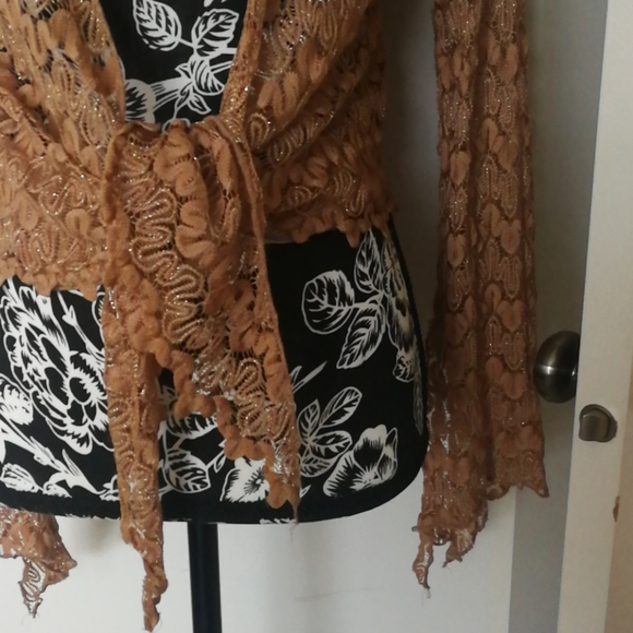 Lacy bolero - Picture 5 of 12